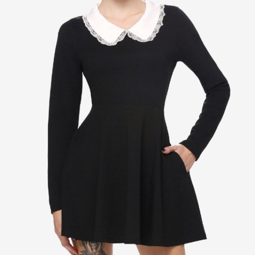 Cosmic Aura Black Peter Pan Collar Long Sleeve Dress Hot Topic Wednesday‎ Addams